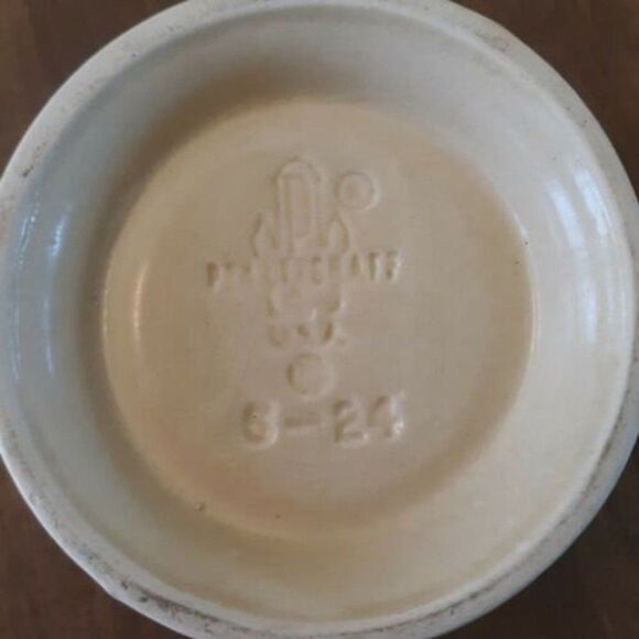 Pfaltzgraff Village Creamer #6-24 Brown Design on Cream Stoneware USA Made - Picture 11 of 13